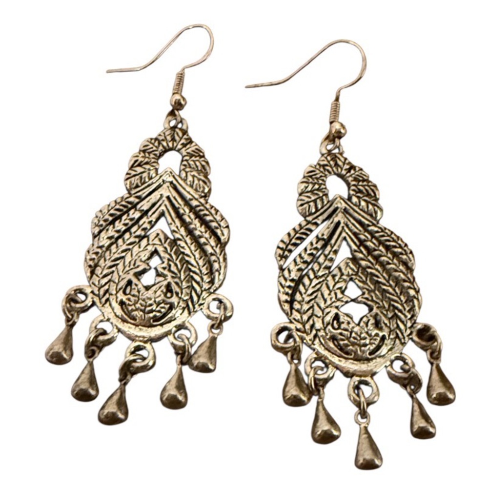 💚💛10 for $10 or 💰BOGO FREE Silver Tone Drop Earrings